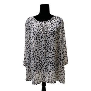 Elementz Woman Black and White Chiffon Blouse, 2X, Pre-owned